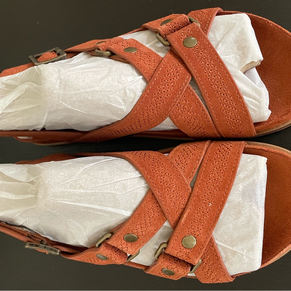 Anthropologie Kelsi Dagger Brooklyn Source Sandals New with Box - Picture 6 of 6